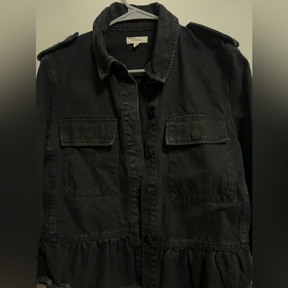 Gilli - Women’s Ruffle Peplum Raw Hem Black Button Up Denim Jacket - Size S - Picture 4 of 6
